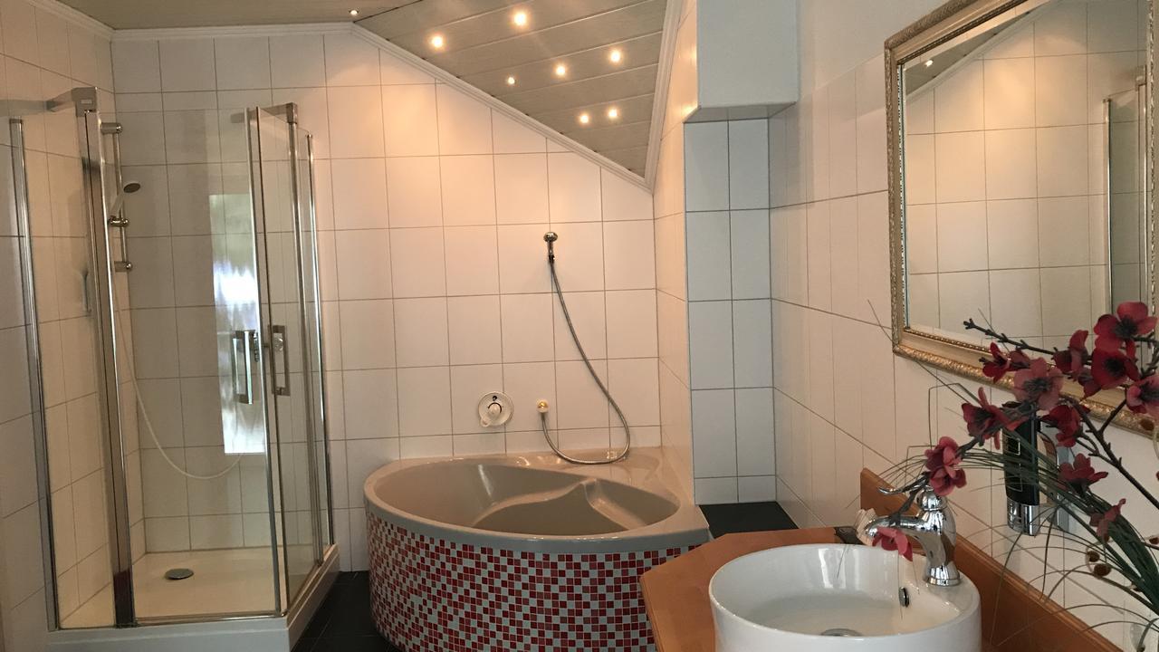 Hotel-Nachtwaechter Unna Esterno foto